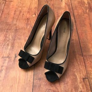 {SOLE SOCIETY} Peeptoe Bow Heels Nude Black